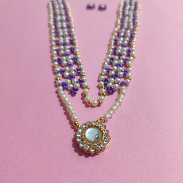 Thakorji Gadi Mala & Kundal Purple & White Colour for Laddu Gopal - Image 4