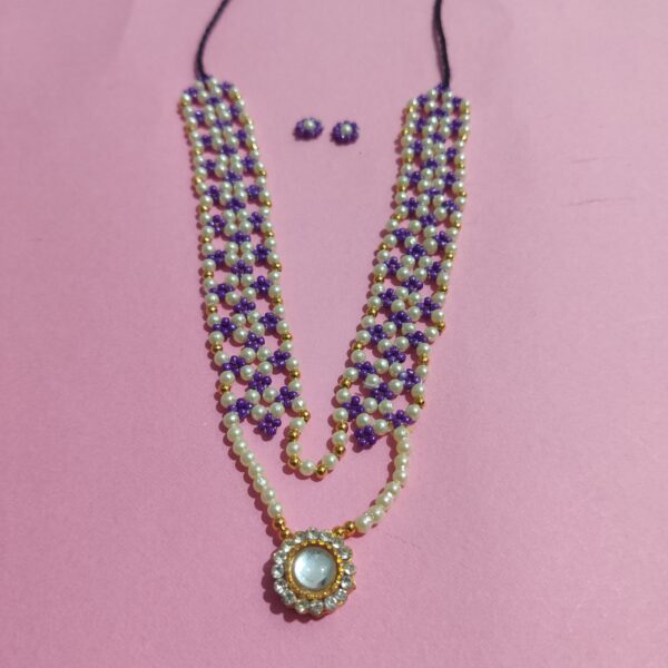Thakorji Gadi Mala & Kundal Purple & White Colour for Laddu Gopal - Image 2