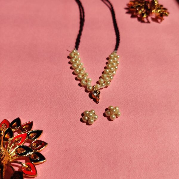 Handmade White Mala for Laddu Gopal - Image 5